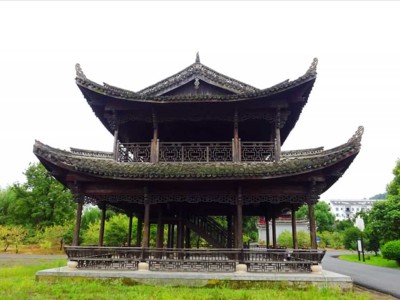 两层亭子带楼梯