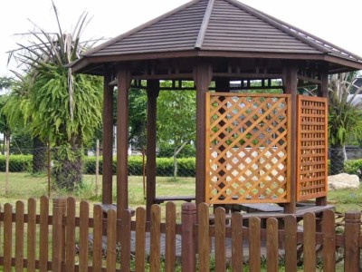 防腐木亭子